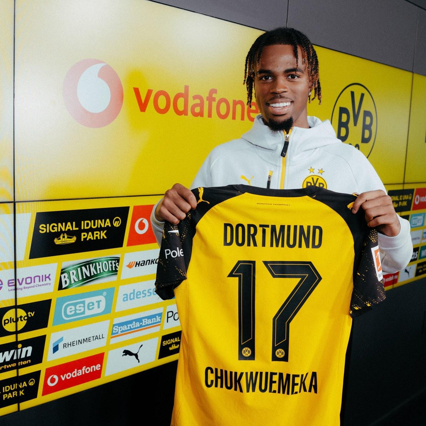 丘库埃梅卡：重回多特感觉非常棒，我等不及要给吉拉西送助攻