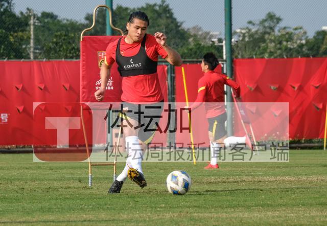 Leyu 体育网站-​二番战国足5球大胜亚泰 教练组满意国脚精神面貌