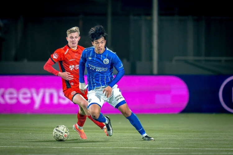 乐鱼体育在线网址-王博豪重回首发出战71分钟，帮助邓伯什1-0击败埃因霍温B队